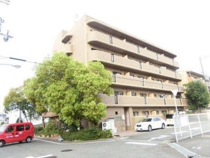 エレベーター、オートロックあり ベルローゼ浜寺 外観